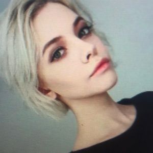 Meet your Posher, Virginia